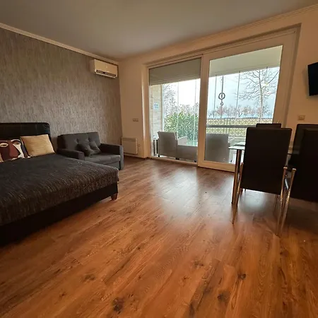 Apartment Piano Balaton Zamardi